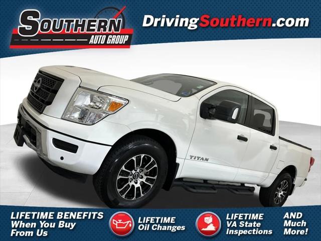 2024 Nissan TITAN Crew Cab SV 4x4
