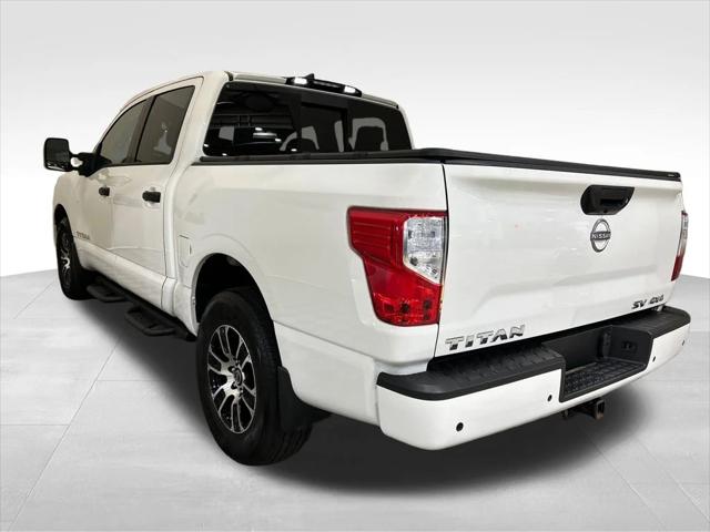 2024 Nissan TITAN Crew Cab SV 4x4