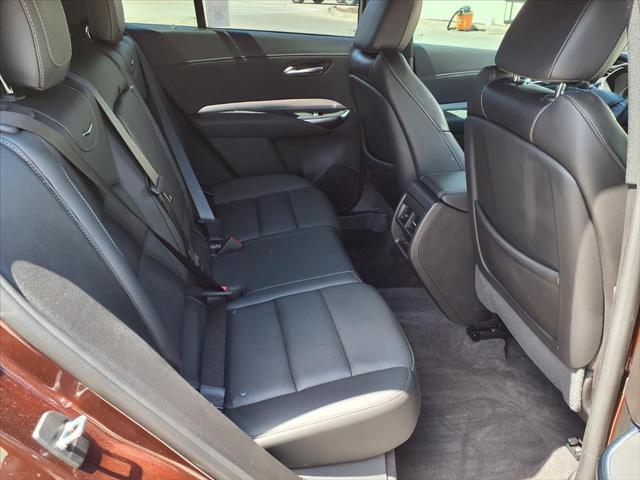 2023 Cadillac XT4 FWD Premium Luxury