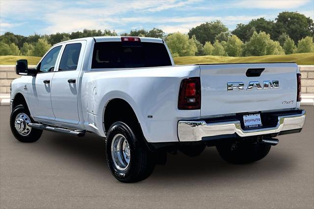 2026 RAM Ram 3500 RAM 3500 TRADESMAN CREW CAB 4X4 8 BOX
