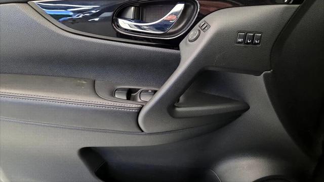 2022 Nissan Rogue Sport SL AWD Xtronic CVT