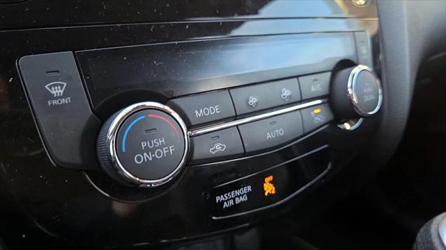 2022 Nissan Rogue Sport SL AWD Xtronic CVT