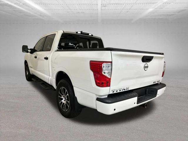 2024 Nissan TITAN Crew Cab SV 4x4