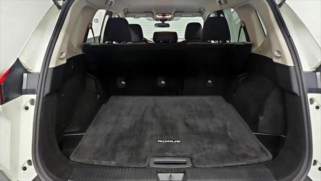 2022 Nissan Rogue SV Intelligent AWD
