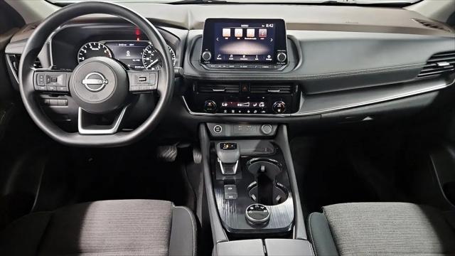 2022 Nissan Rogue SV Intelligent AWD