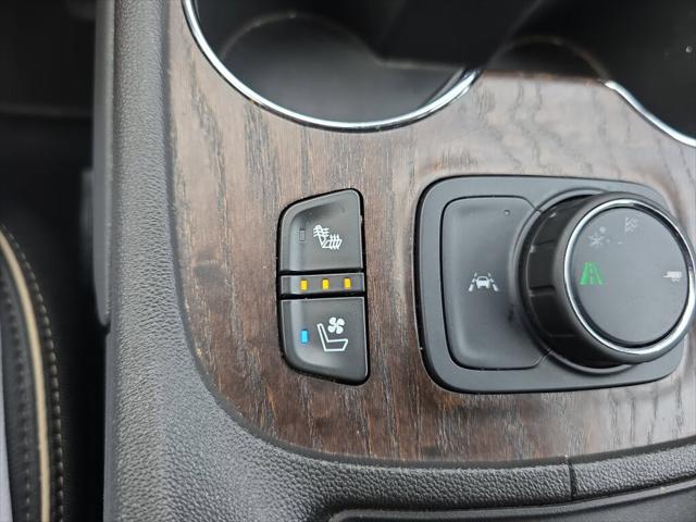 2022 GMC Acadia FWD Denali