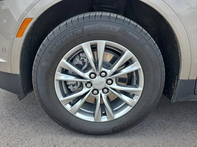 2022 Cadillac XT5 FWD Premium Luxury
