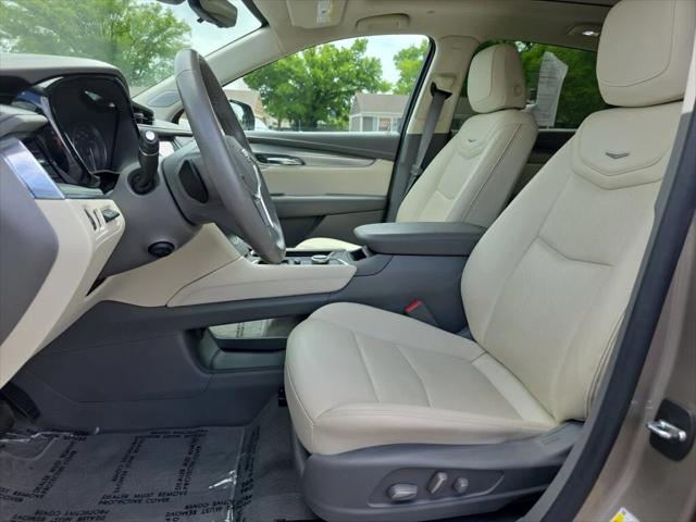 2022 Cadillac XT5 FWD Premium Luxury