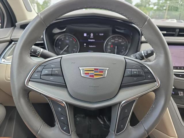 2022 Cadillac XT5 FWD Premium Luxury