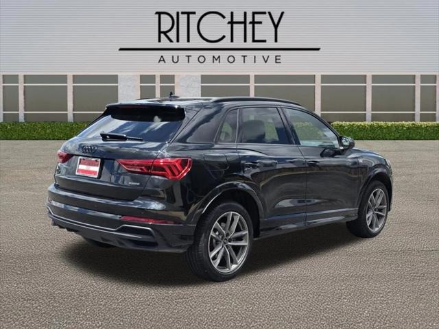 2025 Audi Q3 Premium 45 TFSI S line quattro Tiptronic