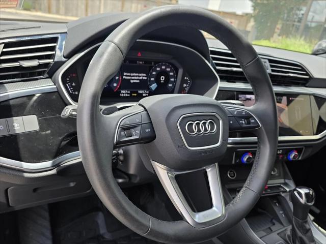 2025 Audi Q3 Premium 45 TFSI S line quattro Tiptronic