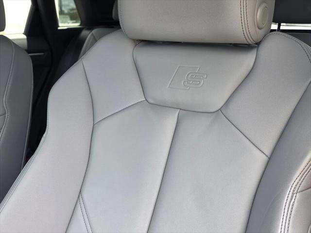 2025 Audi Q3 Premium 45 TFSI S line quattro Tiptronic