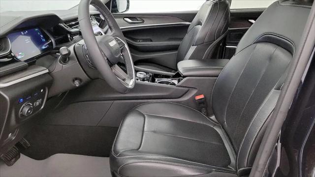 2023 Jeep Grand Cherokee 30th Anniversary