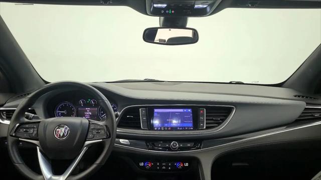 2023 Buick Enclave Essence AWD
