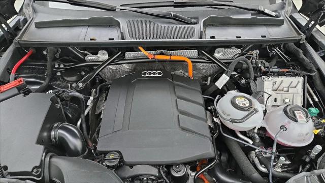 2023 Audi Q5 Premium Plus 55 TFSI e S line quattro S tronic