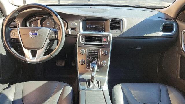 2015 Volvo V60 T5 Platinum