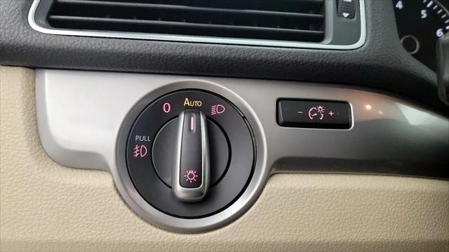 2015 Volkswagen Passat 1.8T Limited Edition