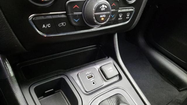 2021 Jeep Cherokee 80th Anniversary FWD