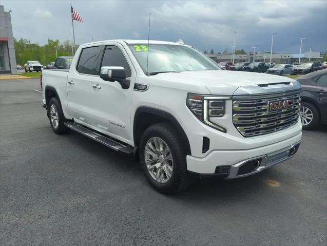 2023 GMC Sierra 1500 4WD Crew Cab Short Box Denali