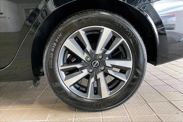 2025 Nissan Versa 1.6 SV
