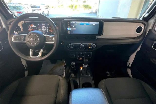 2025 Jeep Wrangler 4-Door Sahara 4x4
