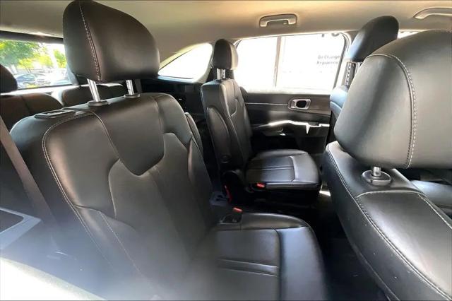 2022 Kia Sorento X-Line EX
