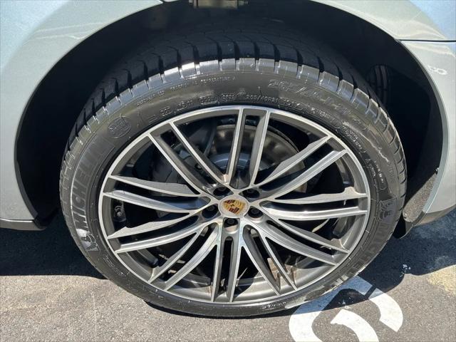 2021 Porsche Macan S