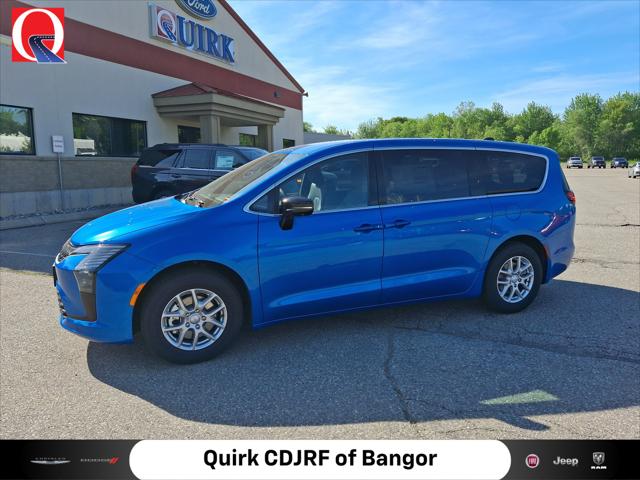 2027 Chrysler Pacifica Select for sale in Bangor, ME