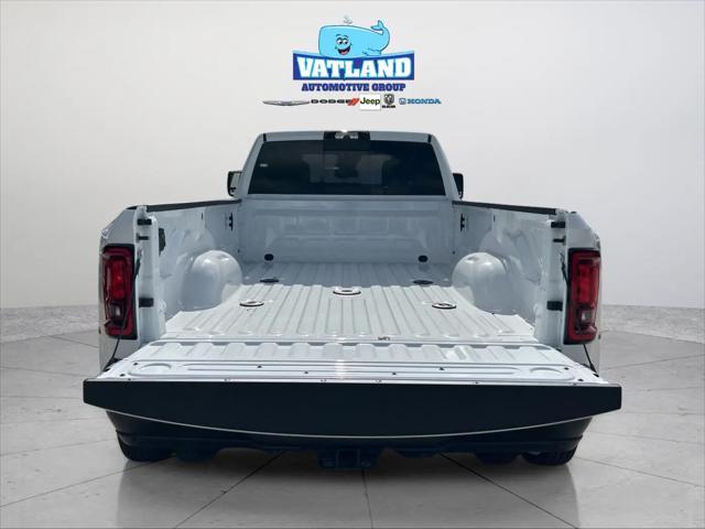 2026 Ram 3500 Tradesman Crew Cab 4x4 8' Box