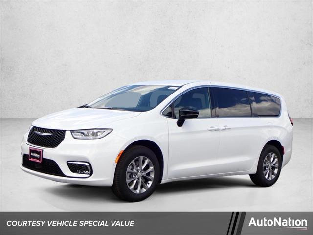 2026 Chrysler Pacifica PACIFICA SELECT AWD