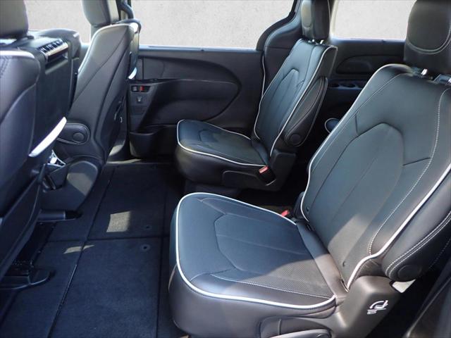 2026 Chrysler Pacifica Limited AWD