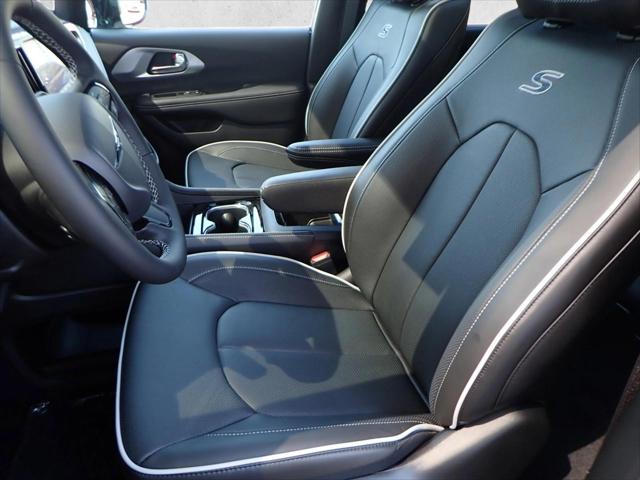2026 Chrysler Pacifica Limited AWD