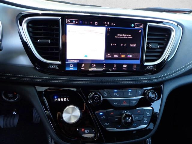 2026 Chrysler Pacifica Limited AWD