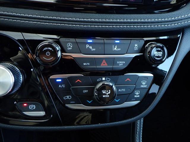 2026 Chrysler Pacifica Limited AWD