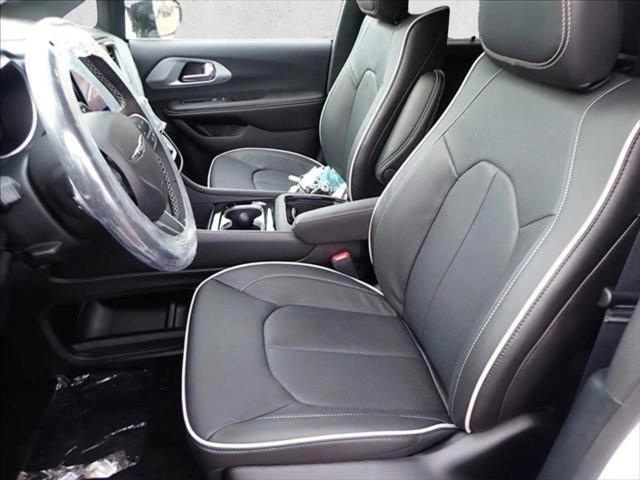 2026 Chrysler Pacifica Limited AWD