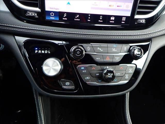 2026 Chrysler Pacifica Limited AWD