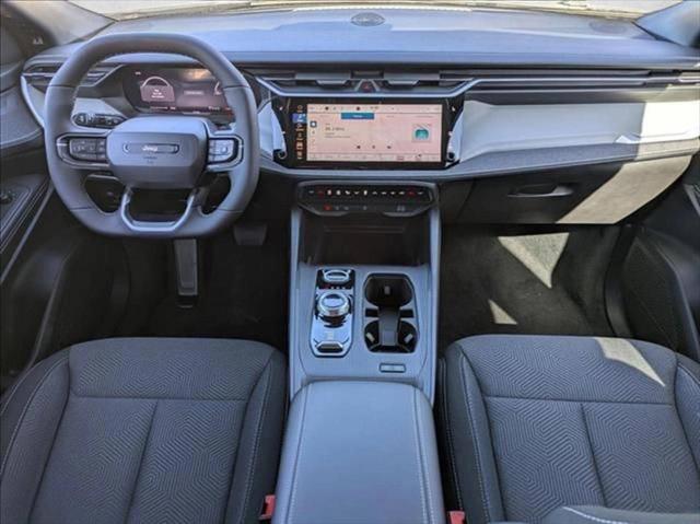 2026 Jeep Cherokee Laredo 4x4
