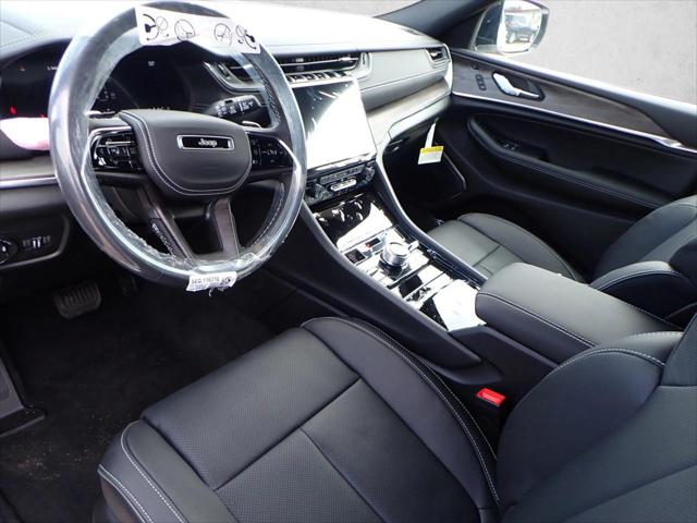 2025 Jeep Grand Cherokee Overland 4x4