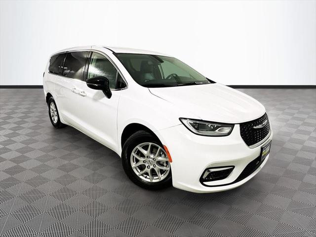 2024 Chrysler Pacifica Touring L 2024 Chrysler Pacifica Touring L
