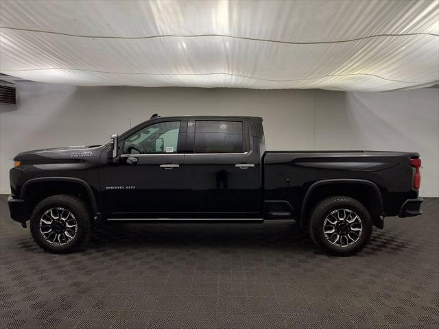 2022 Chevrolet Silverado 3500HD 4WD Crew Cab Standard Bed High Country