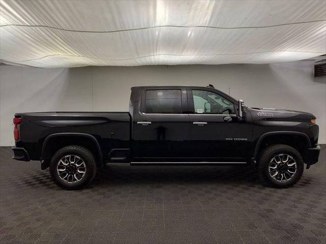 2022 Chevrolet Silverado 3500HD 4WD Crew Cab Standard Bed High Country
