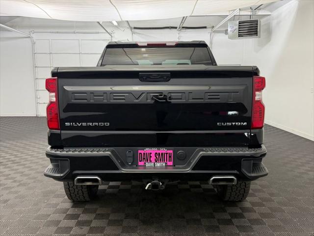 2024 Chevrolet Silverado 1500 4WD Crew Cab Short Bed Custom Trail Boss