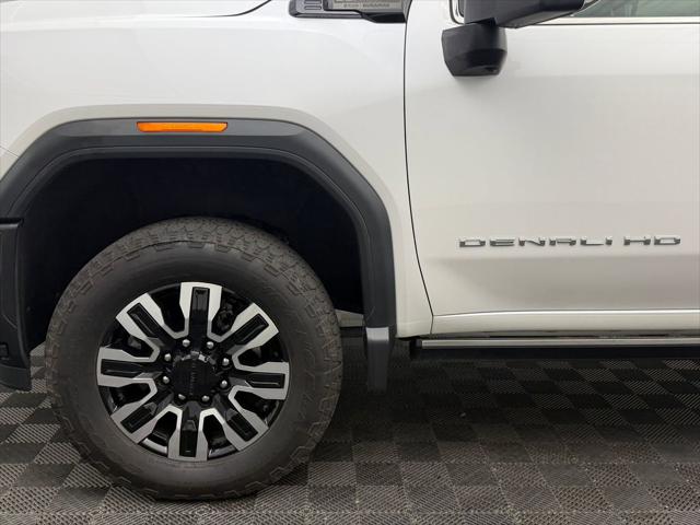 2024 GMC Sierra 3500HD 4WD Crew Cab Long Bed Denali Ultimate