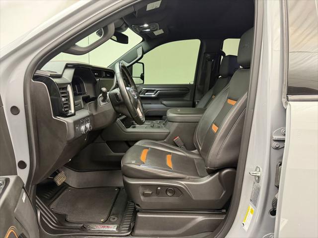 2024 GMC Sierra 3500HD 4WD Crew Cab Standard Bed AT4