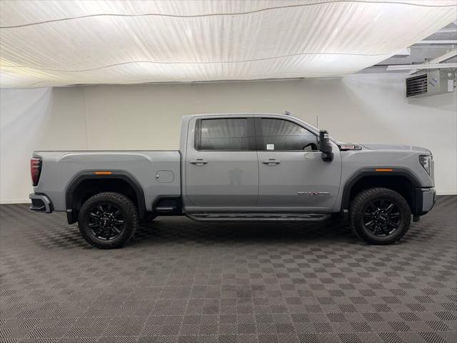 2024 GMC Sierra 3500HD 4WD Crew Cab Standard Bed AT4