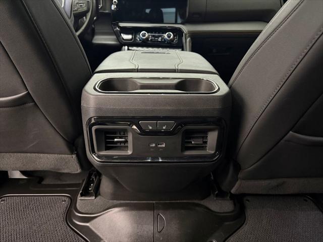 2024 GMC Sierra 3500HD 4WD Crew Cab Standard Bed AT4