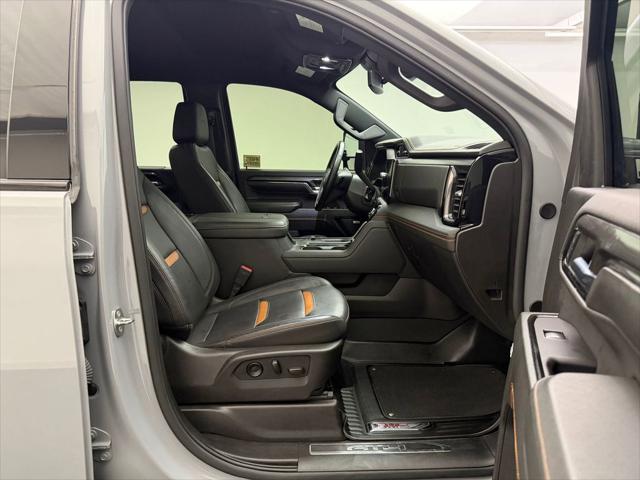 2024 GMC Sierra 3500HD 4WD Crew Cab Standard Bed AT4