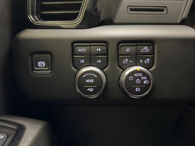 2024 GMC Sierra 3500HD 4WD Crew Cab Standard Bed AT4