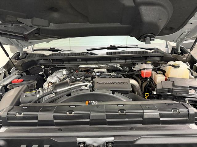 2024 GMC Sierra 3500HD 4WD Crew Cab Standard Bed AT4