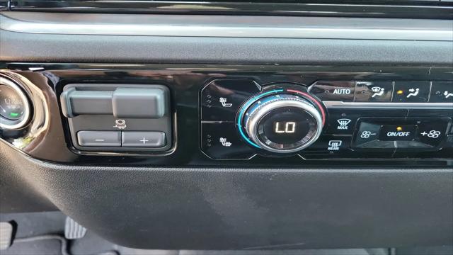 2026 GMC Sierra 1500 Crew Cab, Short Bed, SLT, 4WD